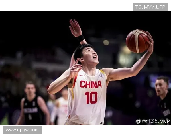 中国男篮夺亚杯亚军后商业价值强势回升引发关注 中国男篮夺亚杯亚军后商业价值强势回升引发关注